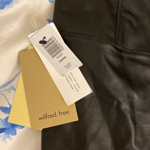 Aritzia Wilfred Free Daria Pant High-waisted Vegan Leather leggings - Picture 3 of 5